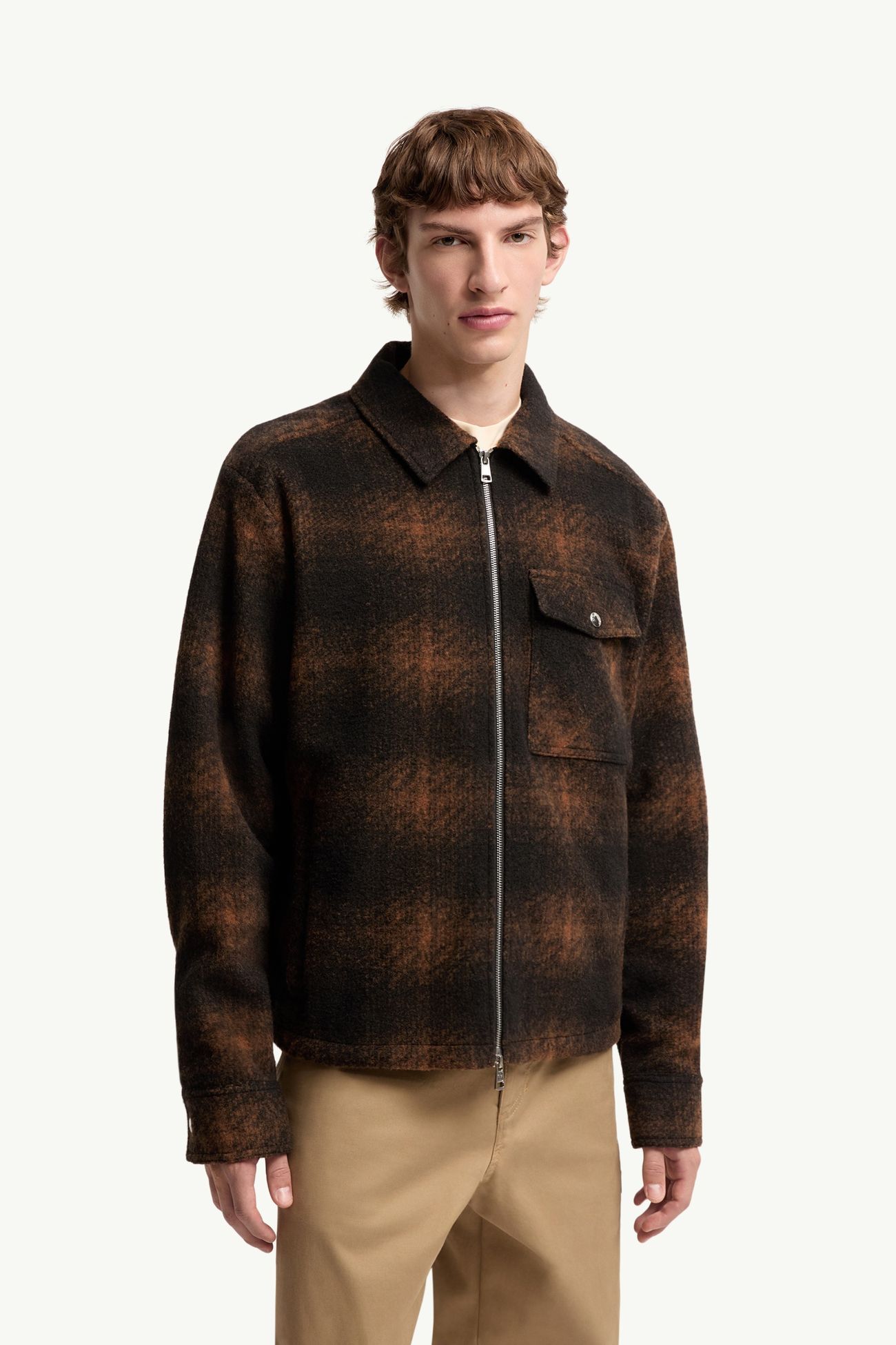 ์ฒดํฌ ์ ์ง ์ง์
์
์ธ ๋จ์ฑ ๋ธ๋ผ์ด & ๋ธ๋ Moncler 3
